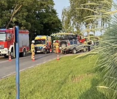 Zjeżdżała rowerem z górki. Wjechała prosto w autobus