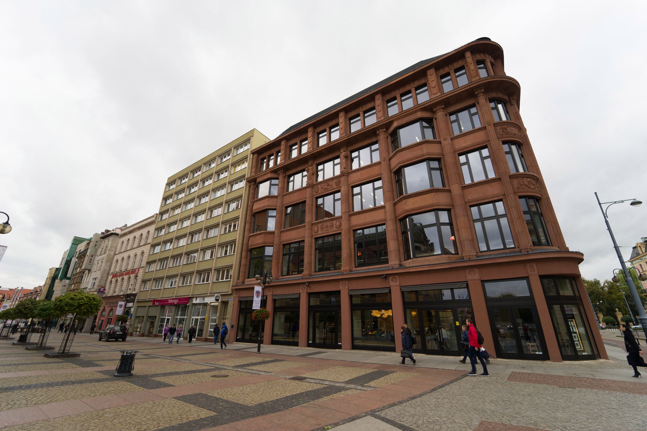Samyang AF 14 mm f/2.8 FE - ultraszeroko, jasno i w przystępnej cenie [recenzja] 105