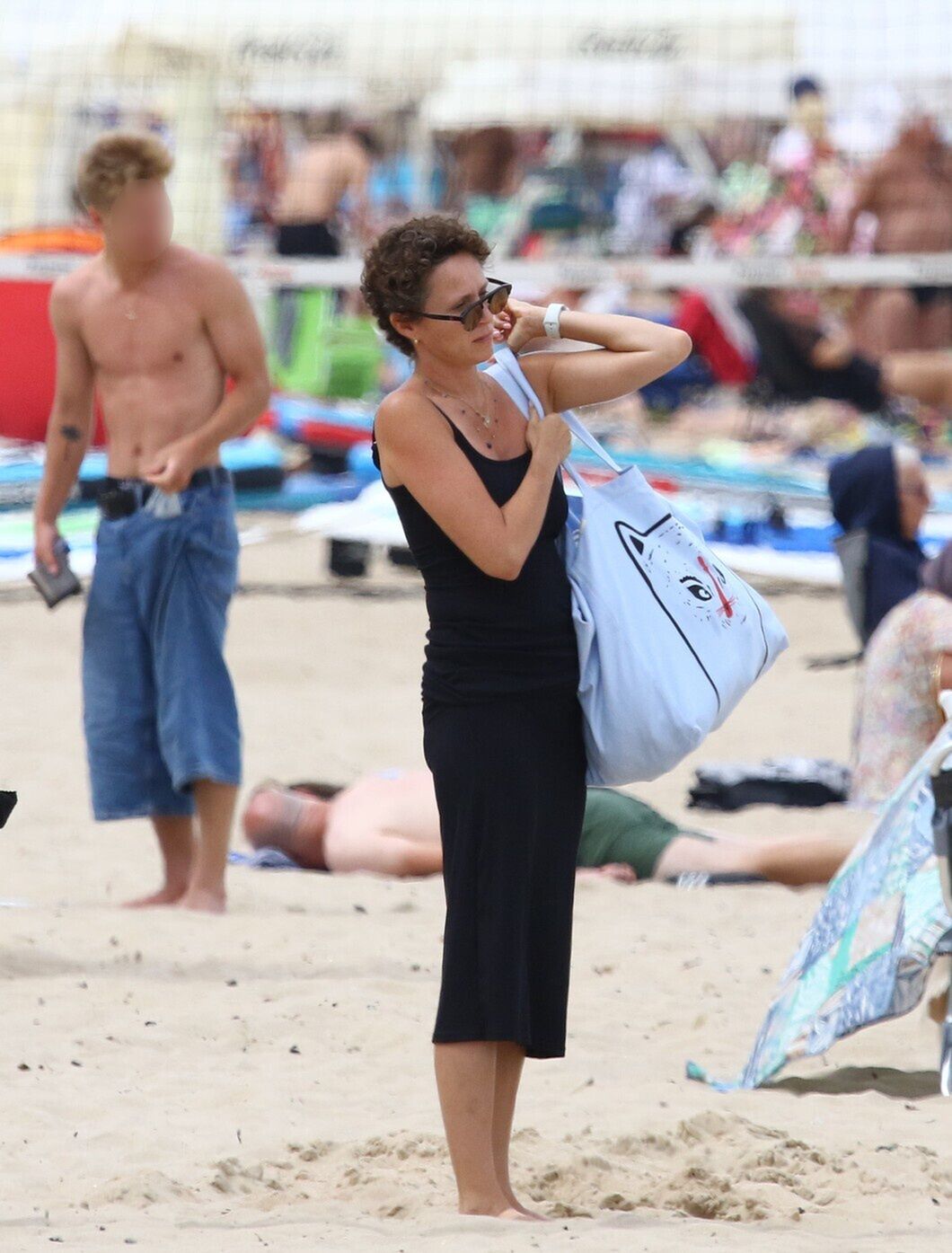 Monika Mrozowska "przyłapana" na sopockiej plaży