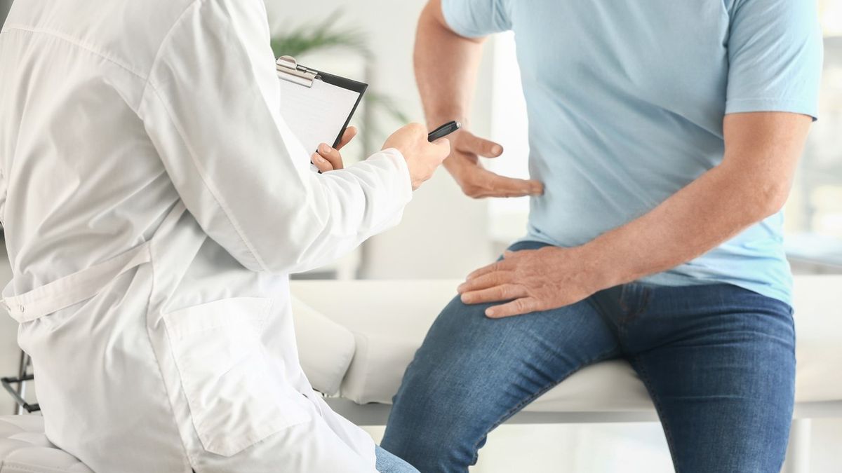 Fosforany bezpostaciowe w moczu przyjmują postać piasku, ponieważ mają kształt drobnych, białych lub szarawych kuleczek.