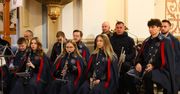 Obchody 140-lecia Orkiestry Dętej w Piekoszowie rozpoczęła uroczysta msza święta, w której uczestniczyli licznie wierni i zaproszeni goście