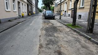 Bydgoszcz: Problem na ulicy Łokietka. Oznakowanie częściowo namalowano na piachu