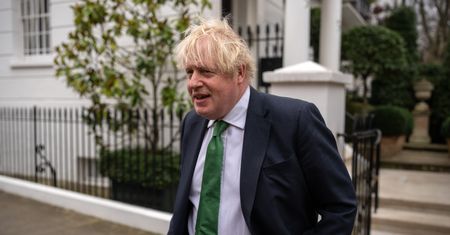 Johnson zaskoczył. "Drodzy przyjaciele, mam taki plan"