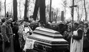 Podwójne życie Bolesława Leśmiana. Wielki skandal na pogrzebie