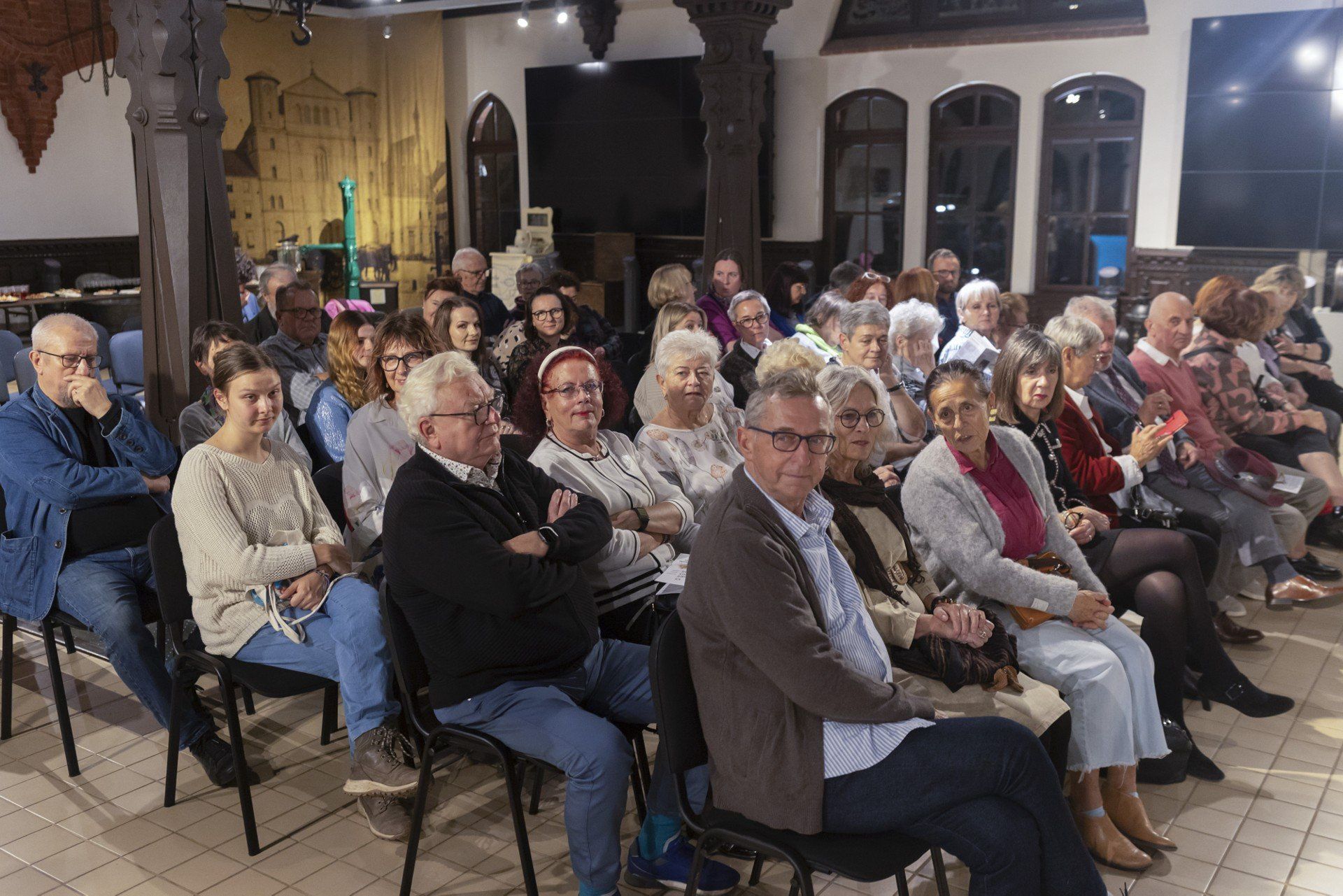 W tym roku Festiwal Wielu Sztuk zainaugurował koncert &#34;Muzyka i Poezja&#34;. Adrianna Biedrzyńska recytowała poezję francuską, a następnie Gille Henri oraz Emilia Biskupska wykonali utwory francuskich kompozytorów.