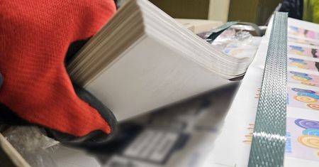 Miały być kartony do lizaków, a był towar za milion złotych! Celnicy prześwietlili ciężarówkę i odkryli ogromny ładunek