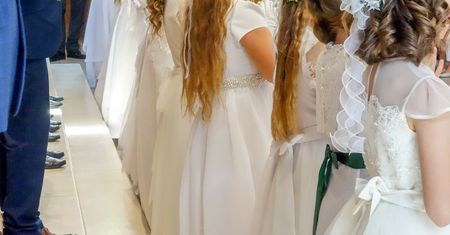 Wtargnął do kościoła w czasie komunii. Szedł z nożem na księdza