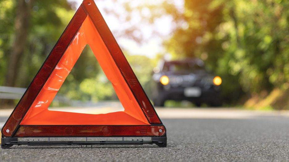 trójkąt ostrzegawczy wypadek kolizja stop