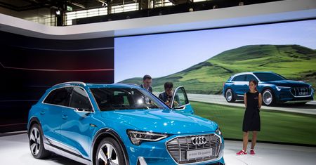 Audi e-tron na Paris Motor Show. Poznajemy pierwszy elektryczny model z Ingolstadt