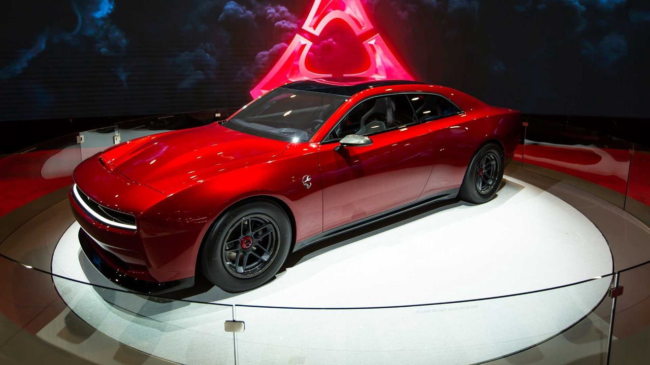 Dodge przyjechał na SEMA z elektrycznym Chargerem. W końcu znamy moc