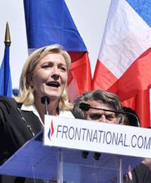 Wzrost szans Le Pen osłabił euro. Kurs poniżej ważnego poziomu, coraz bliżej parytetu