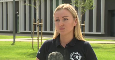 Zawiał wiatr, wózek z frytkownicą się zachwiał. Gorący olej wylał się na 13-latka