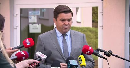 Ministerstwo Zdrowia: Prawie tysiąc nowych zakażeń. Dwa powiaty w woj. lubelskim kwalifikują się do strefy żółtej