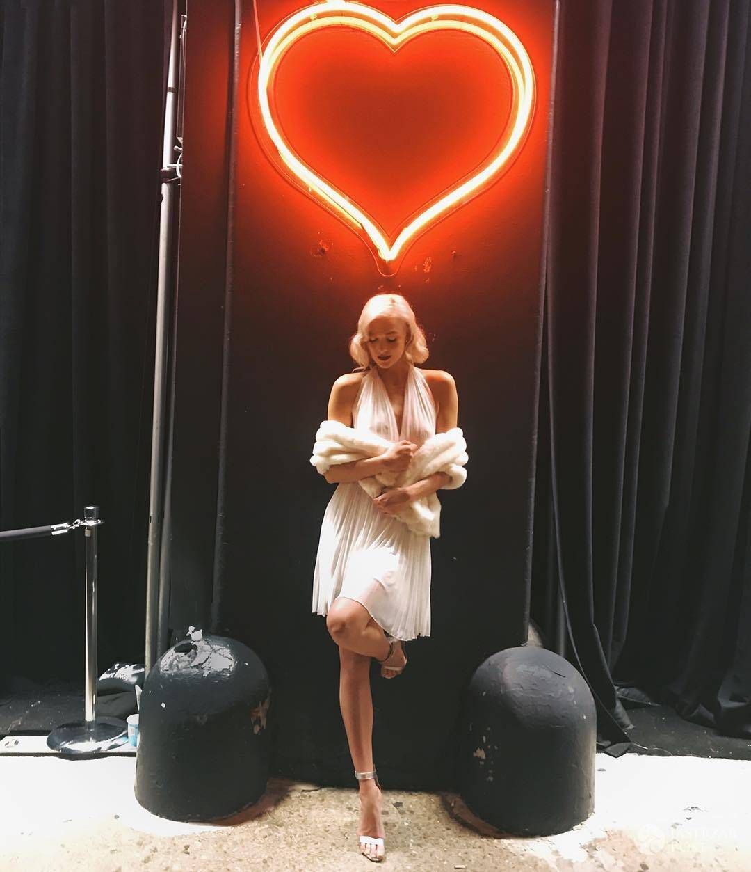 Karlie Kloss jako Marylin Monroe (Halloween 2017)