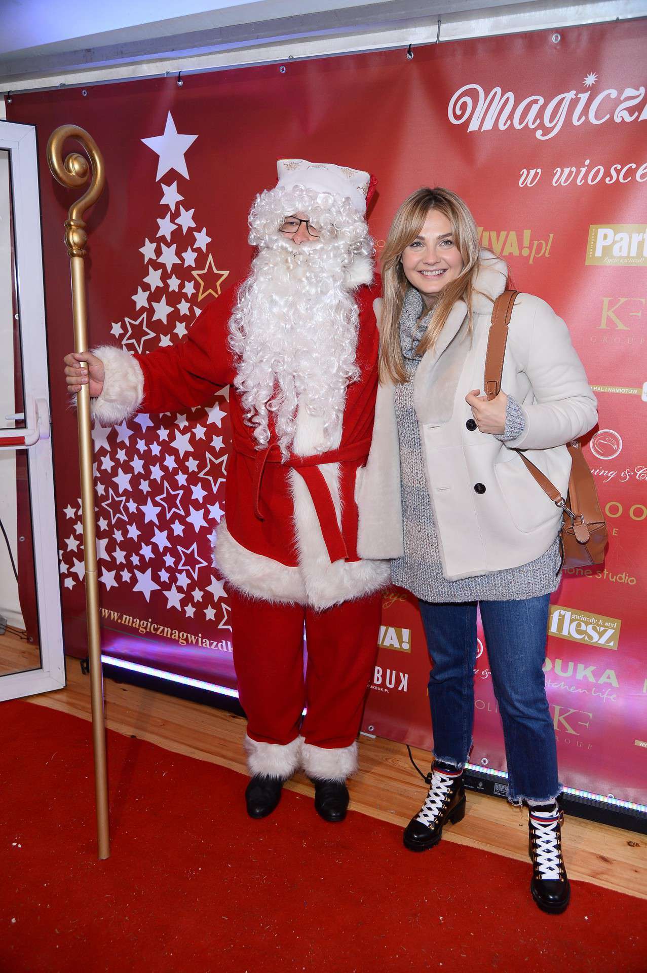 Małgorzata Socha ze świętym Mikołajem