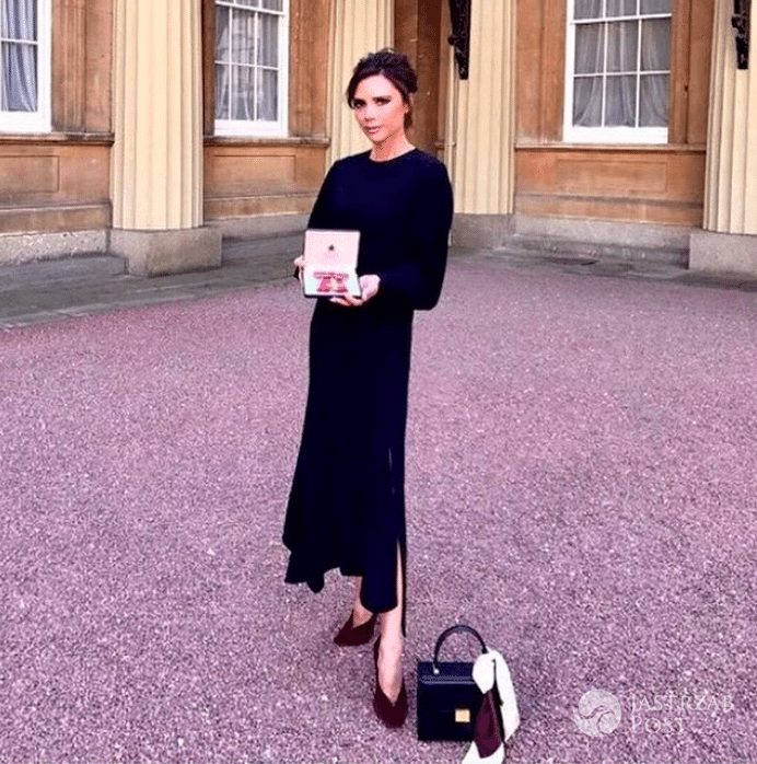 Victoria Beckham z Orderem Imperium Brytyjskiego OBE
