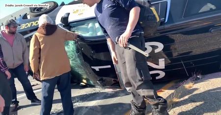 Straszny wypadek w Kanadzie. Policjant nie mógł się wydostać z pojazdu