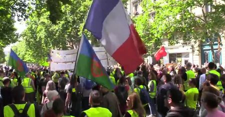 Zamieszki w Paryżu. „Żółte kamizelki” protestują już 31. tydzień z rzędu