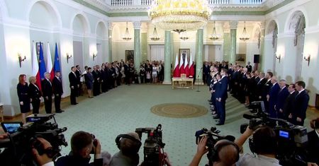 A. Duda mianował nowych ministrów. J. Sasin wicepremierem, E. Witek szefem MSWiA