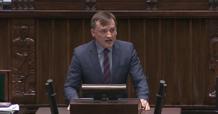 “Dzisiaj gwałciciel może dostać 15 lat więzienia, dzięki tym zmianom będzie mógł trafić do pierdla na 30 lat”