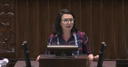 Opozycja domaga się odwołania S. Piotrowicza z PiS z funkcji szefa sejmowej komisji sprawiedliwości w związku z umorzeniem sprawy proboszcza z Tylawy