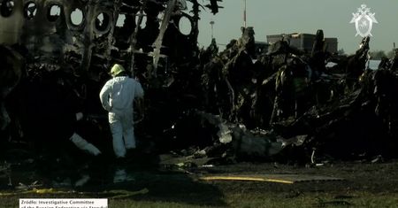 Rosyjscy śledczy rozpoczęli badania wraku samolotu, który spłonął na moskiewskim lotnisku