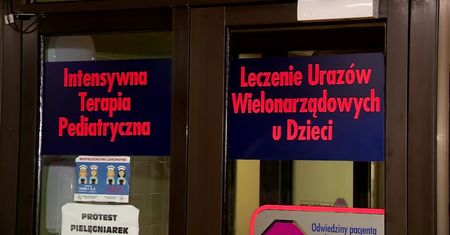 13-miesięczna dziewczynka połknęła środek do udrażniania rur. Jej stan jest bardzo ciężki