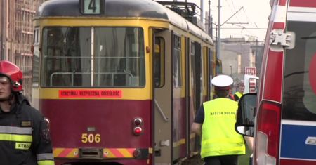 Tramwaj potrącił śmiertelnie 8-letnią dziewczynkę na przejściu dla pieszych w Łodzi