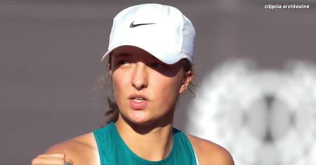 Iga Świątek w 4. rundzie Australian Open! Polka w dwóch setach pokonała Donnę Vekić