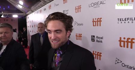 Robert Pattinson zdradził, że w czasach pandemii je prosto z puszek „jak zwierzę”. Aktor totalnie nie potrafi gotować