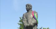 Poznańska prokuratura uznała, że tęczowa flaga nie znieważa pomnika
