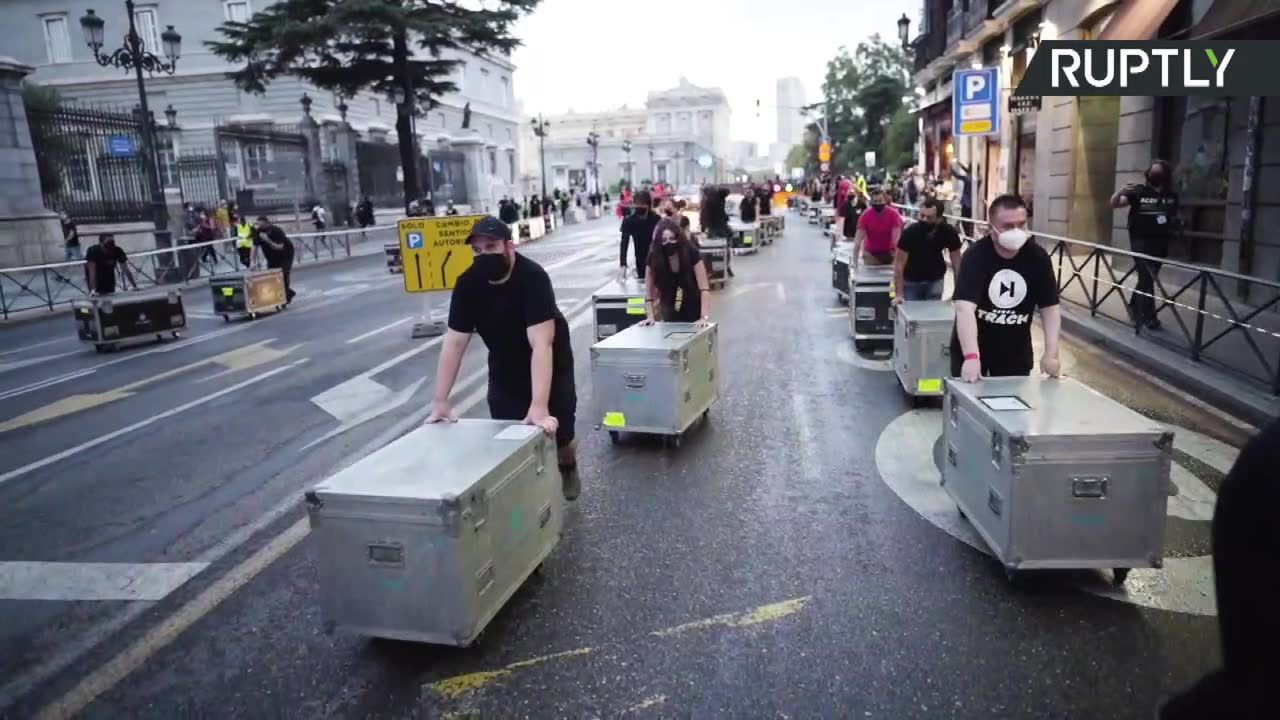 Pracownicy branży rozrywkowej protestowali w Madrycie. Domagają się wsparcia od rządu w czasie pandemii