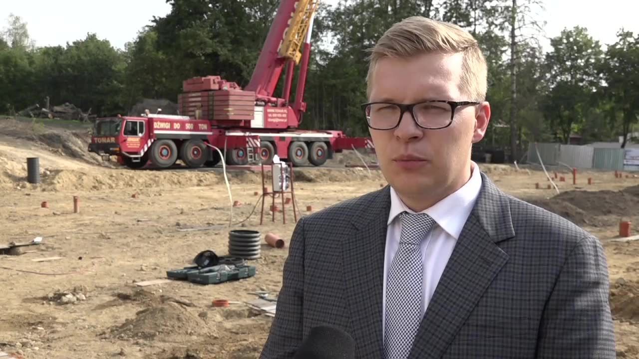 W Bolesławcu powstaje modułowy szpital dla chorych na COVID-19.