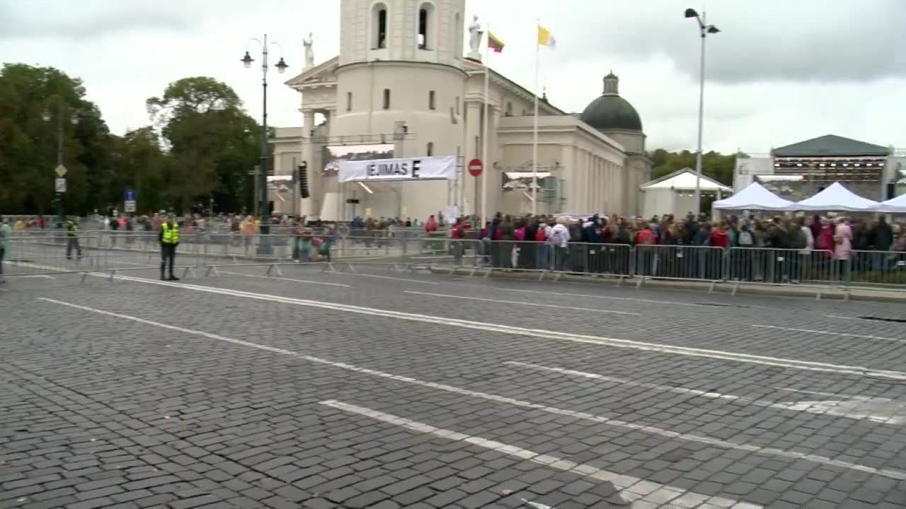 Papież z pielgrzymką na Litwę. Wśród wiernych są Polacy