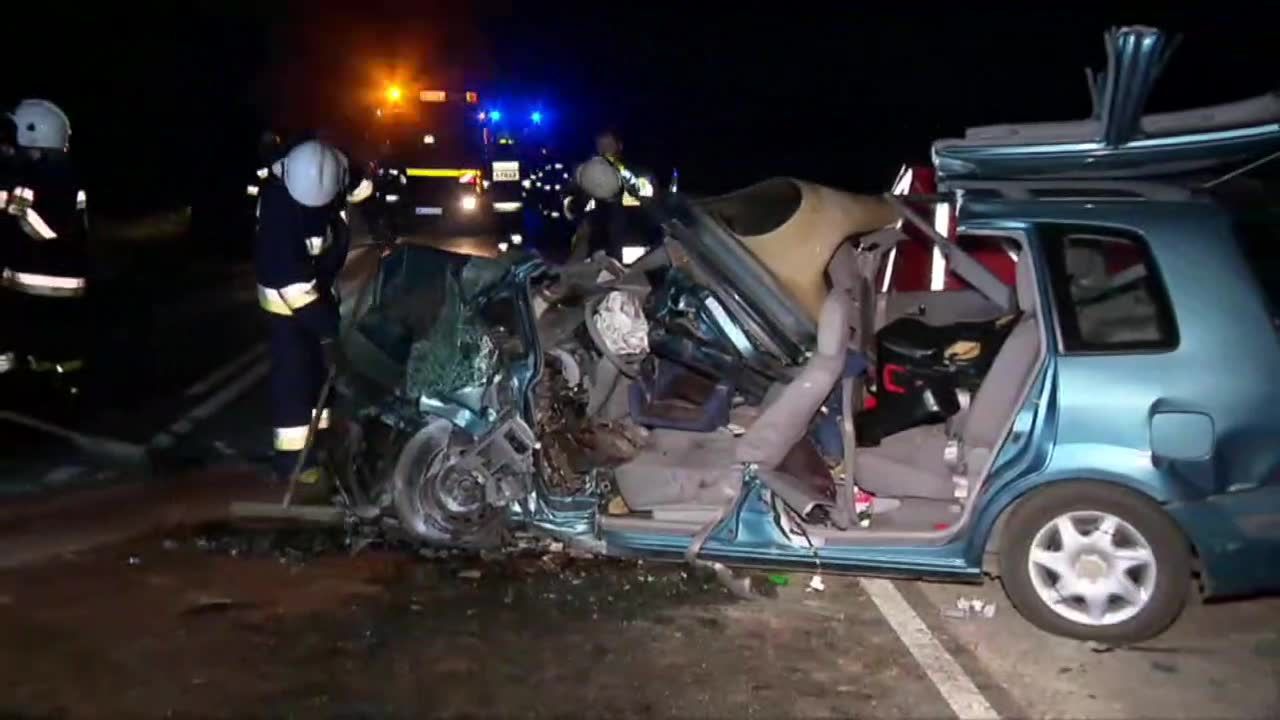 Jedna osoba zginęła, a siedem zostało rannych w zderzeniu trzech samochodów pod Garwolinem
