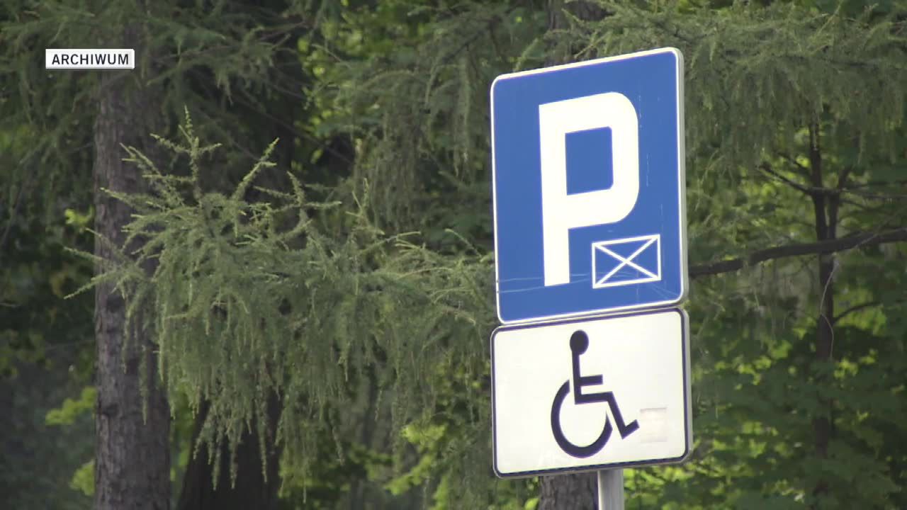 RODO uderza w niepełnosprawnych. W Krakowie nie mogą otrzymać zniżek na parkingi