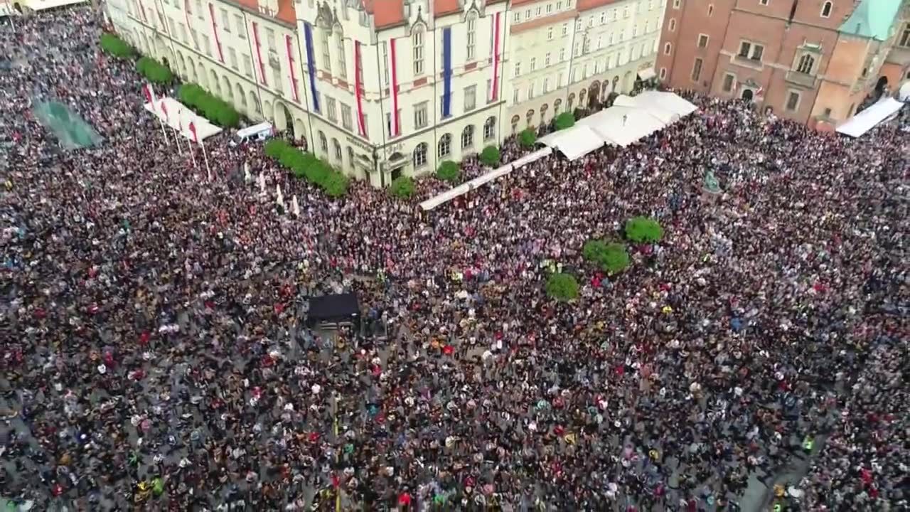 Rekordowe Hey Joe na wrocławskim rynku. Zagrało prawie 7,5 tysiąca gitarzystów