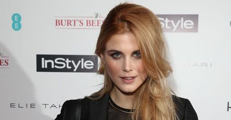 "Made in Chelsea": Ashley James w prześwitującej sukience