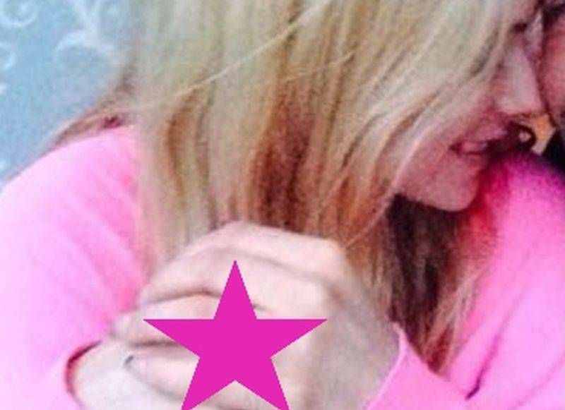 Avril Lavigne dostała gigantyczny pierścionek z brylantem! Większy niż zaręczynowy