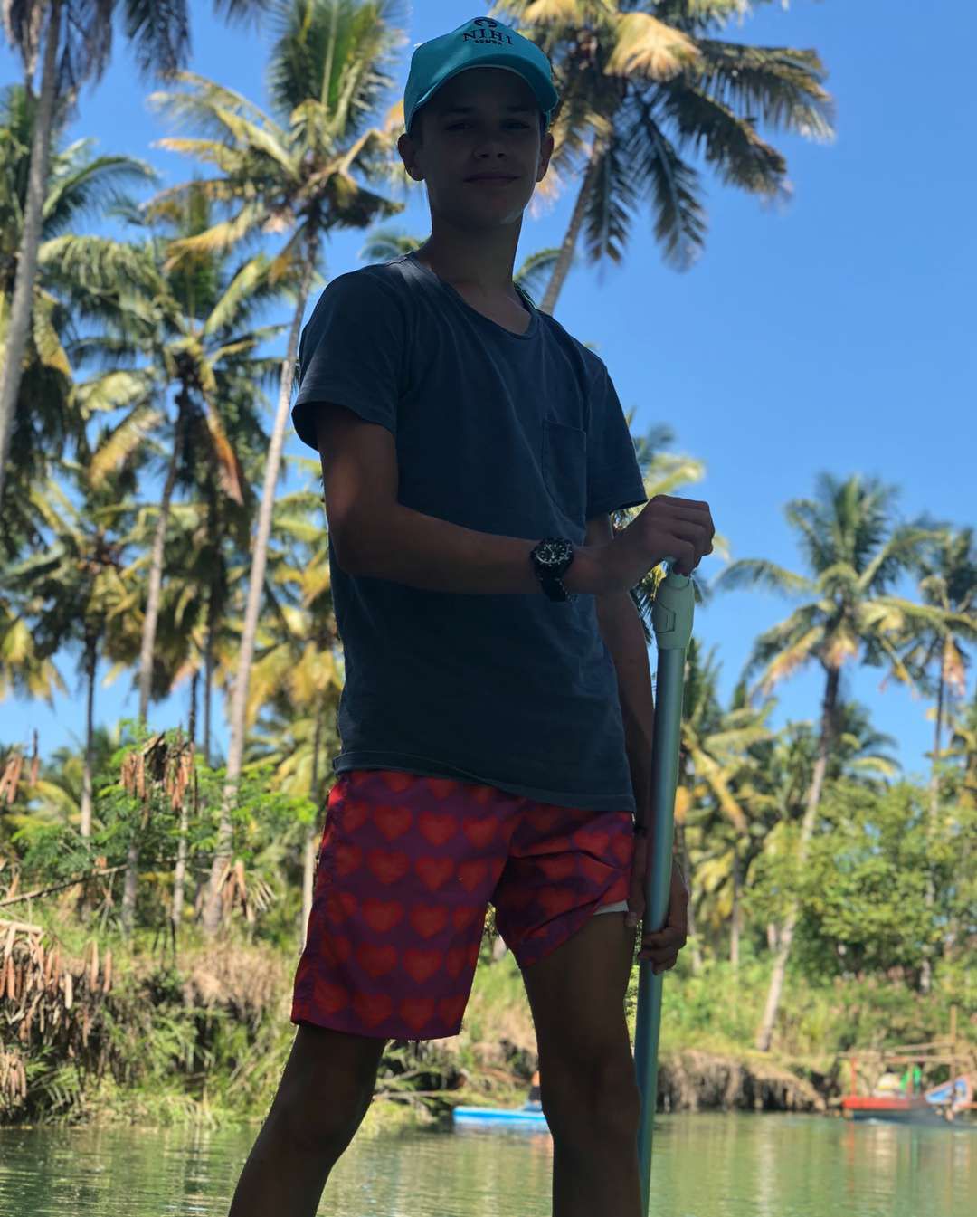 Romeo Beckham – sesja na Bali wykonana przez Davida Beckhama