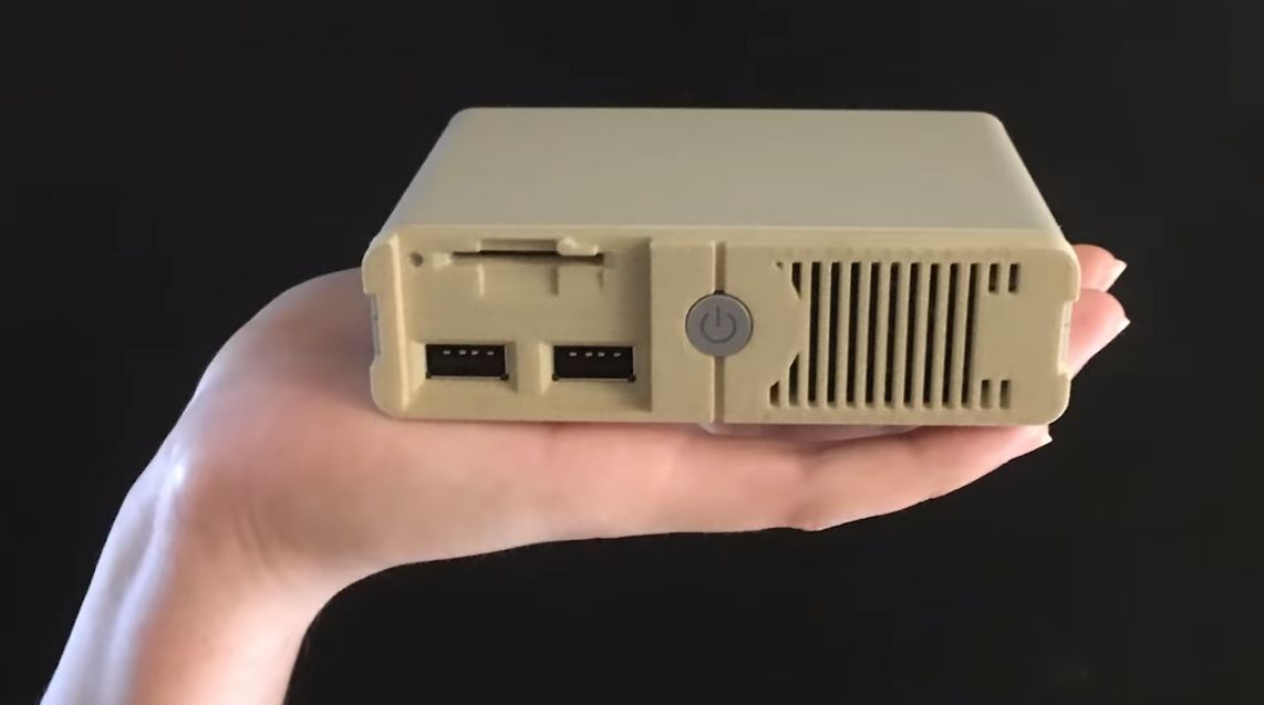 PC Classic - komputer i 30 gier z czasów DOS. Przebije PlayStation Classic?