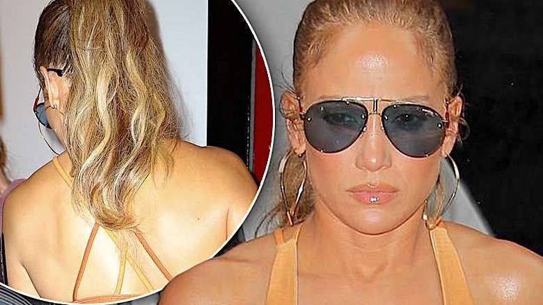 Jennifer Lopez w staniku