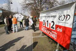 KOD kończy protest przed Kancelarią Premiera. Opublikowano wyroki