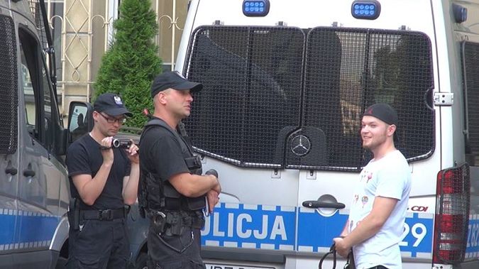 SA Wardęga - samozwańczy pan życia i śmierci. Kiedy pierwszy internetowy lincz? 1