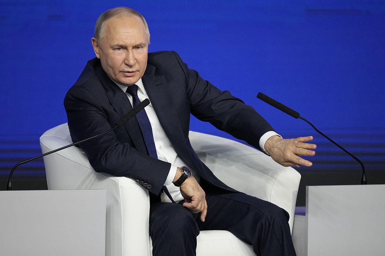 Putin blames Ukraine and US for downing Il-76, amidst claims of information war
