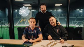 Grosicki podpisał nowy kontrakt. Oto kulisy