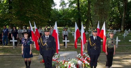 Uroczystości na cmentarzu garnizonowym w 104. rocznicę Obrony Płocka!