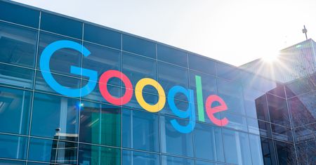 Google tnie pensje. Pracujesz zdalnie? Dostaniesz mniej