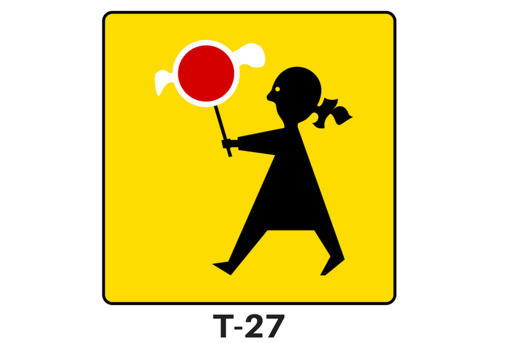 Tabliczki do znaków drogowych T-27 oznaczają przejście dla pieszych, z którego często korzystają dzieci