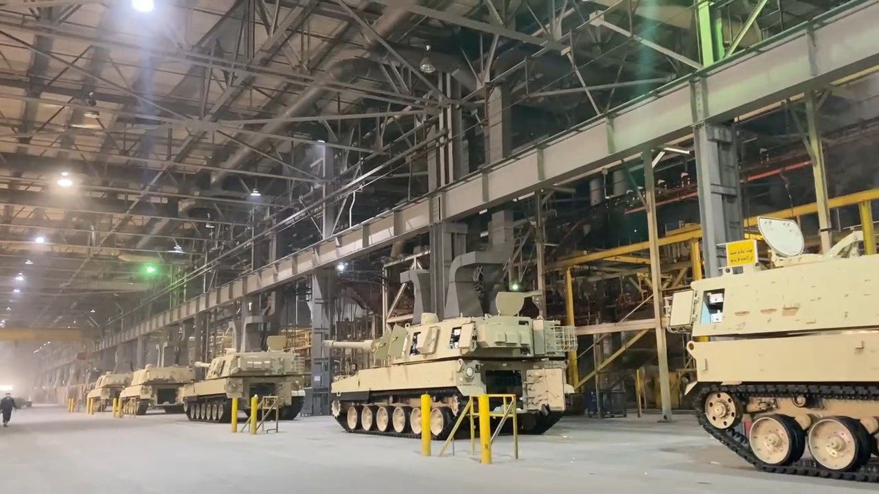 Kupili ten sam sprzęt co Polska. Powstaje tam, gdzie Abramsy